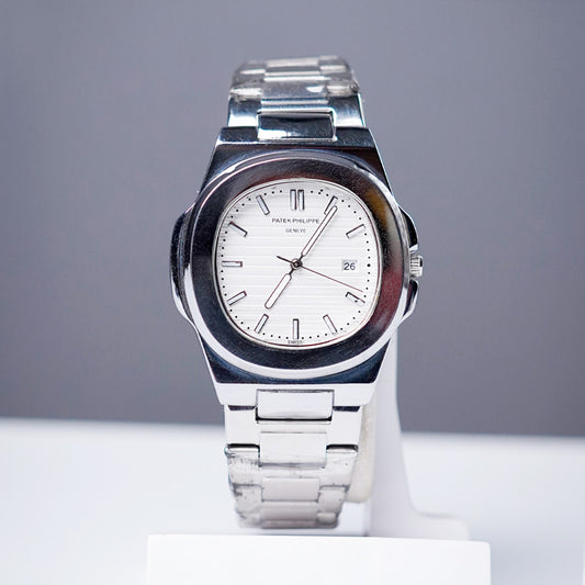 Patek Philippe Nautilus – Superlative Finish | White Dial